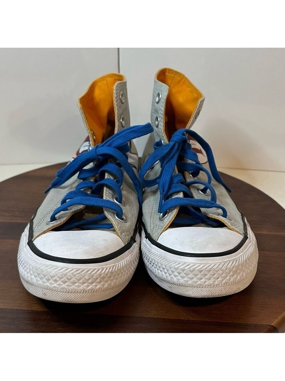 Converse x Looney Tunes Bugs Bunny High Top Sneakers – Gray – Size 8